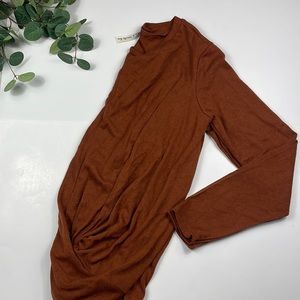 Vanilla Bay > Rust Sweater Medium